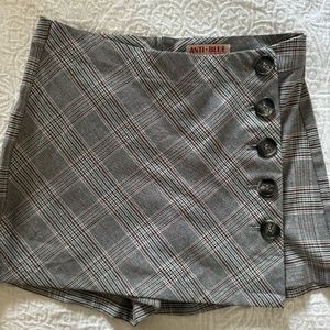 Plaid Junior size 9 skort
